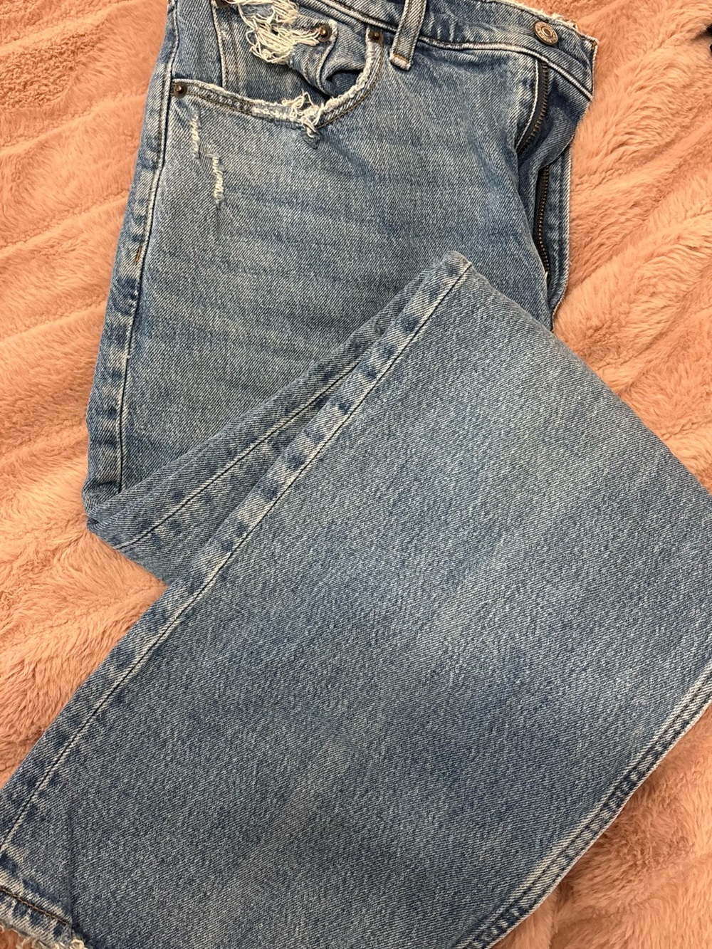 Abercrombie & Fitch Light Blue High-Rise Distressed Women's Jeans